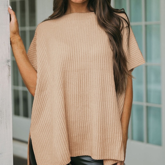 Oversized Short Sleeve - Picture 3 of 5